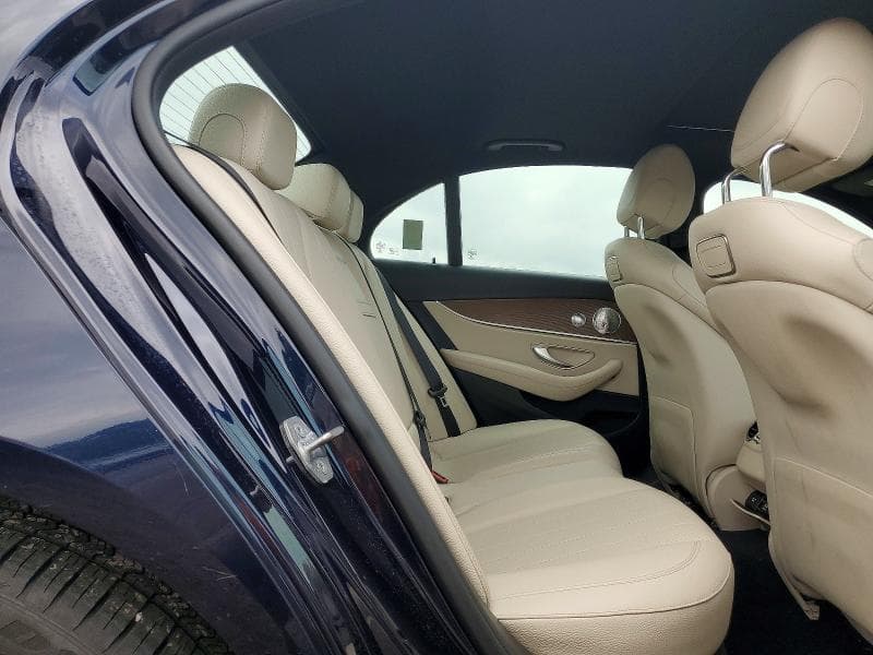 2018 MERCEDES-BENZ E 300 4MATIC 10