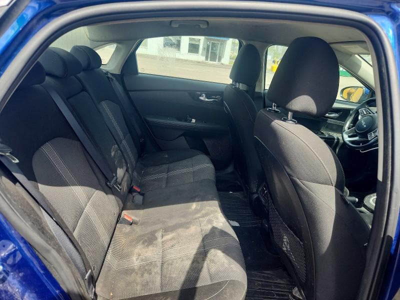 2023 KIA FORTE EX 10