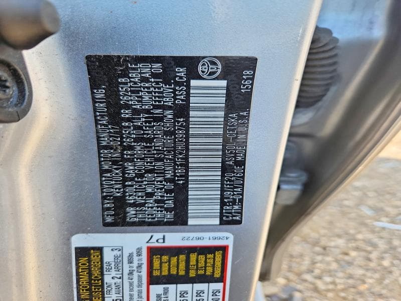 2017 TOYOTA CAMRY SE 12