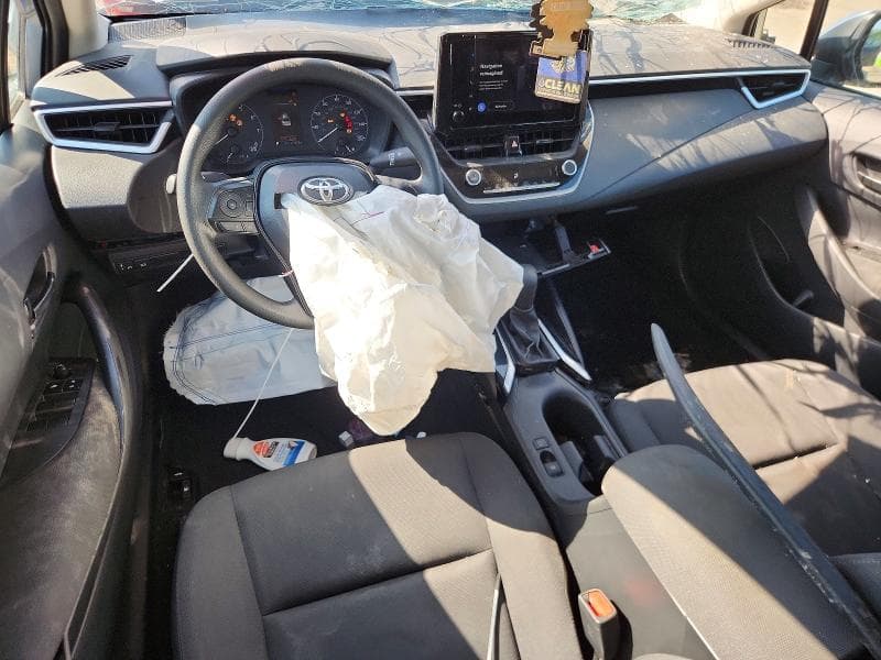 2024 TOYOTA COROLLA LE 8