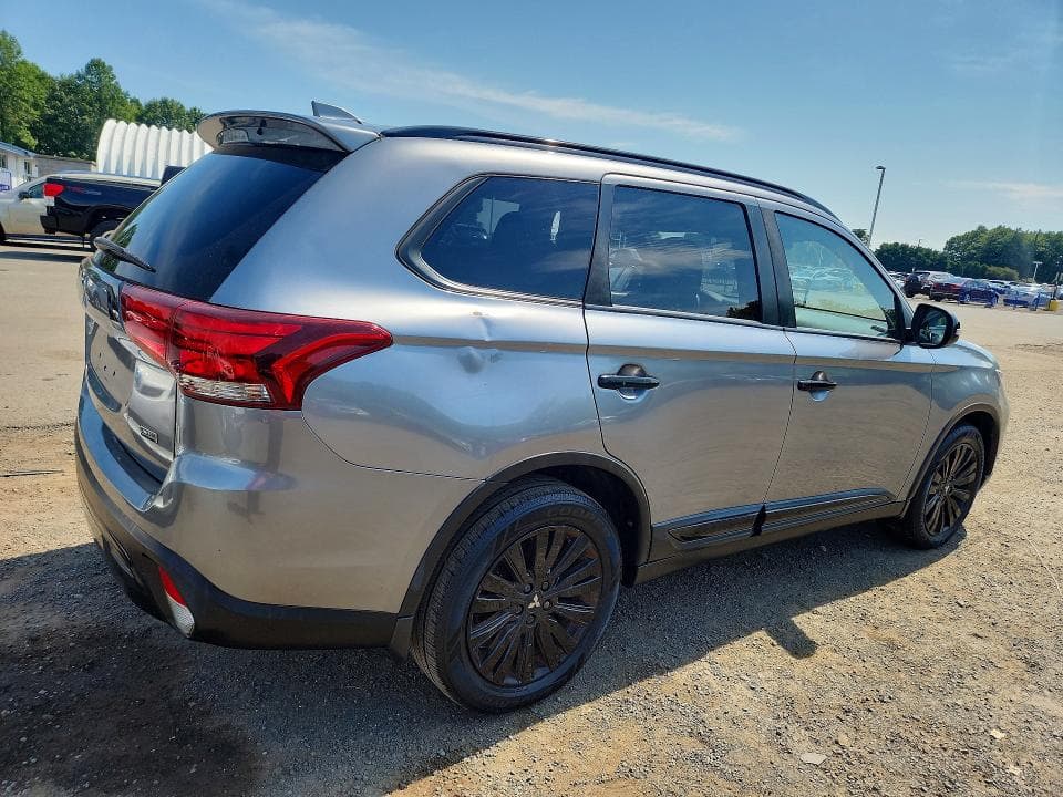 2020 MITSUBISHI OUTLANDER SE 3