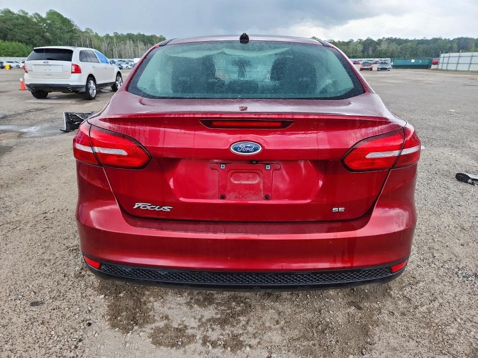2017 FORD FOCUS SE 6