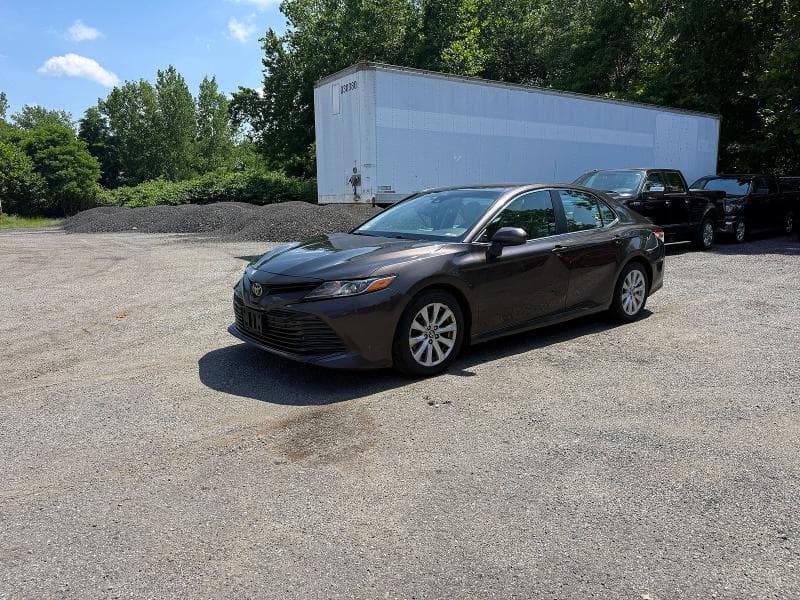 2018 TOYOTA CAMRY LE 2