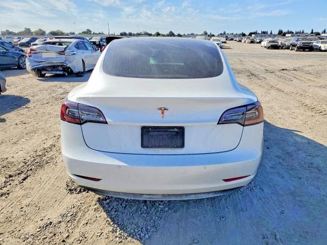 2020 TESLA MODEL 3 6