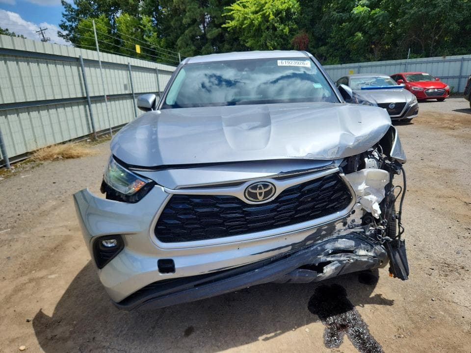 2021 TOYOTA HIGHLANDER LE 5