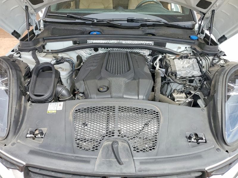 2023 PORSCHE MACAN BASE 11