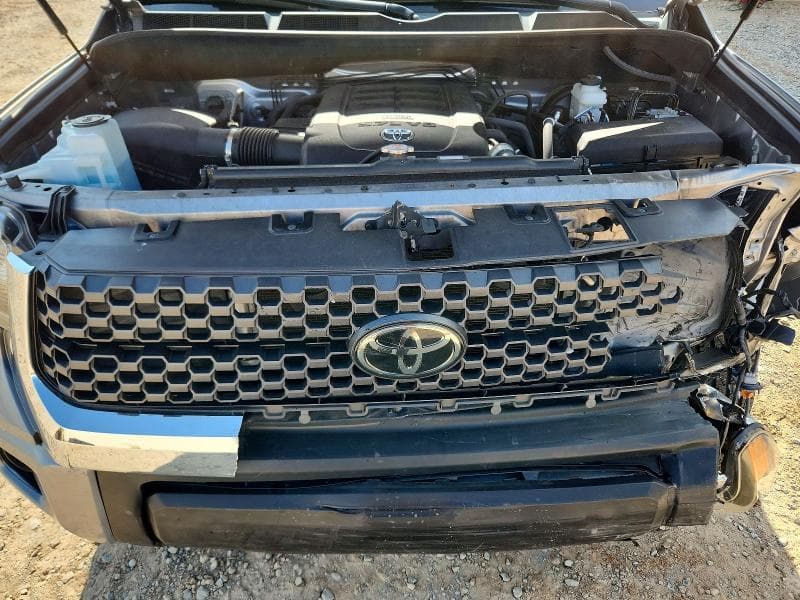 2020 TOYOTA TUNDRA SR5 11