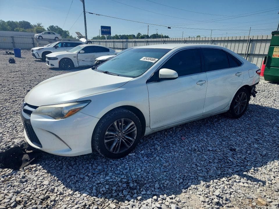 2017 TOYOTA CAMRY SE - 1