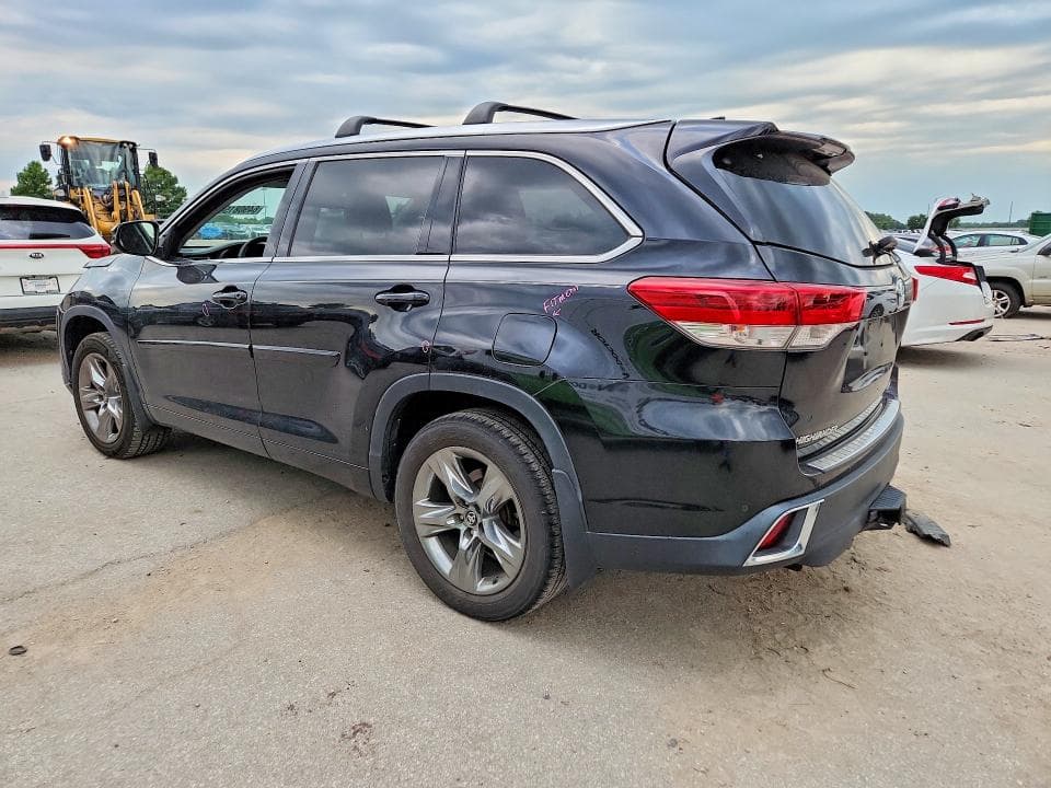 2017 TOYOTA HIGHLANDER LIMITED PLATINUM 2