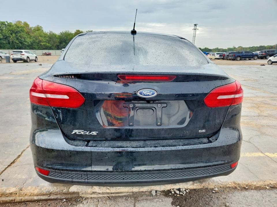 2018 FORD FOCUS SE 6