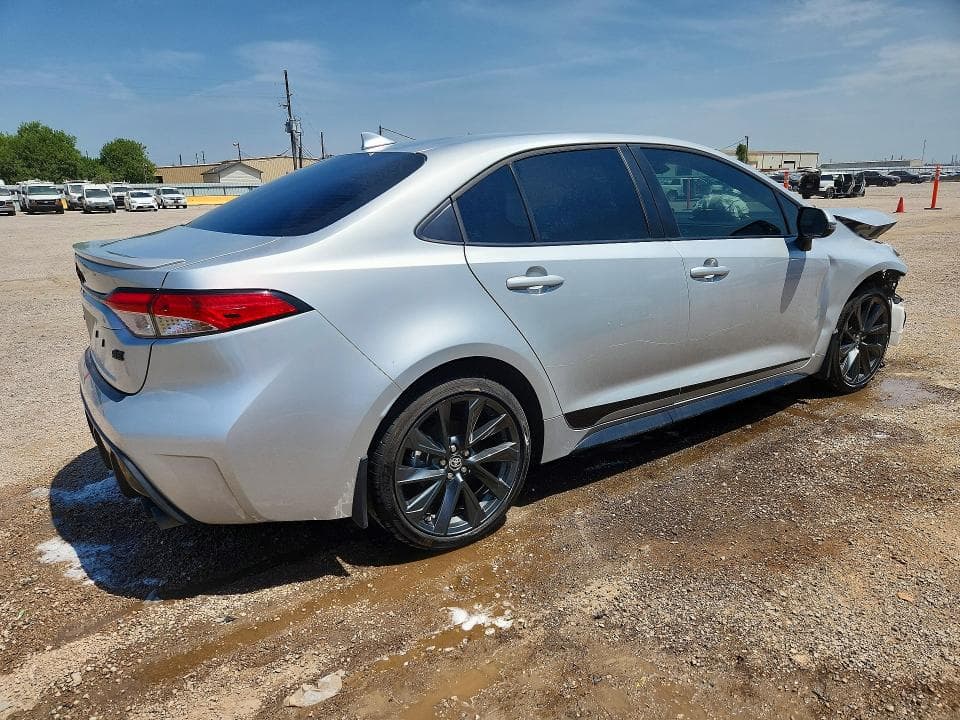 2025 TOYOTA COROLLA SE 3