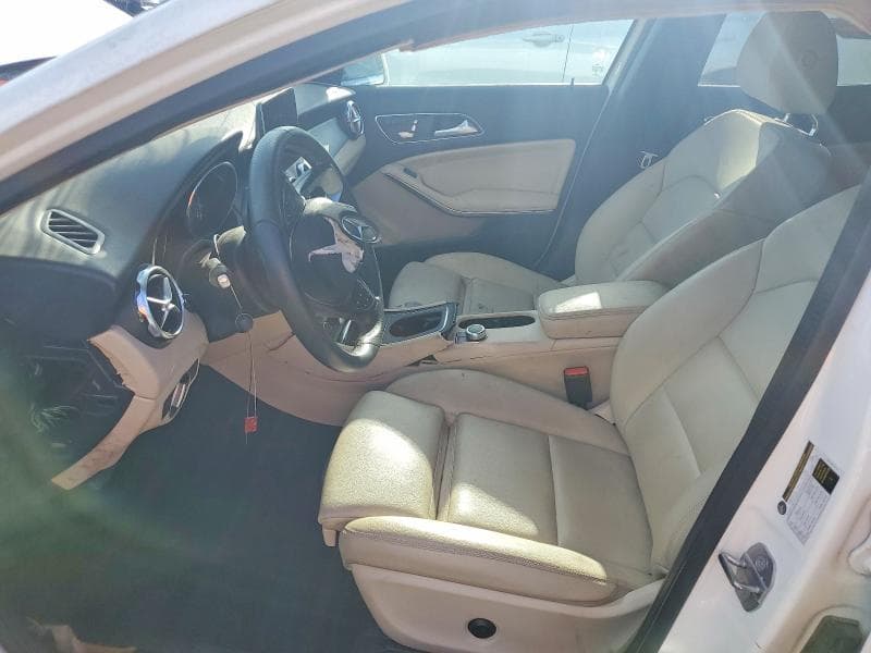2020 MERCEDES-BENZ GLA 250 7