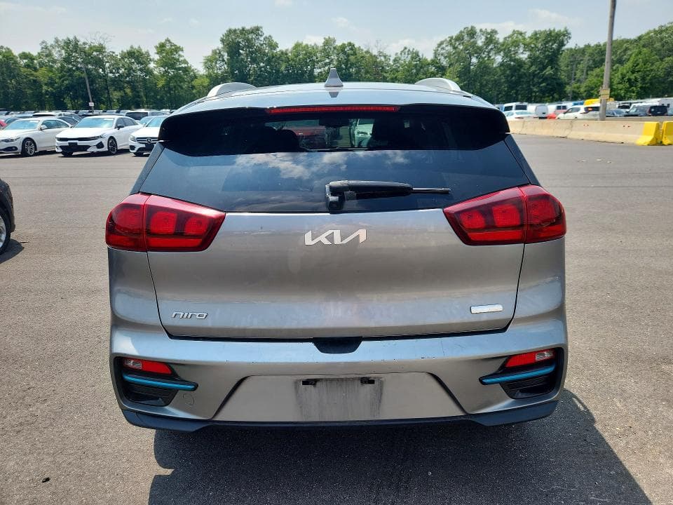 2022 KIA NIRO EV S 6