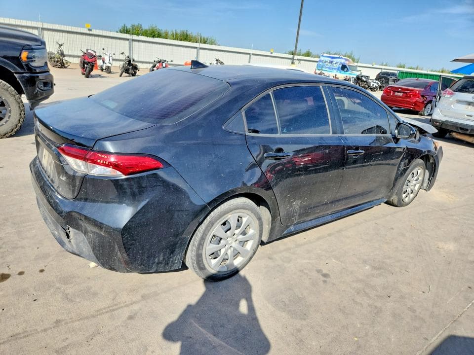 2021 TOYOTA COROLLA LE 3