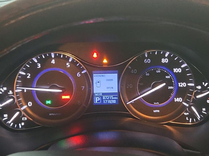 2017 INFINITI QX80 BASE 9