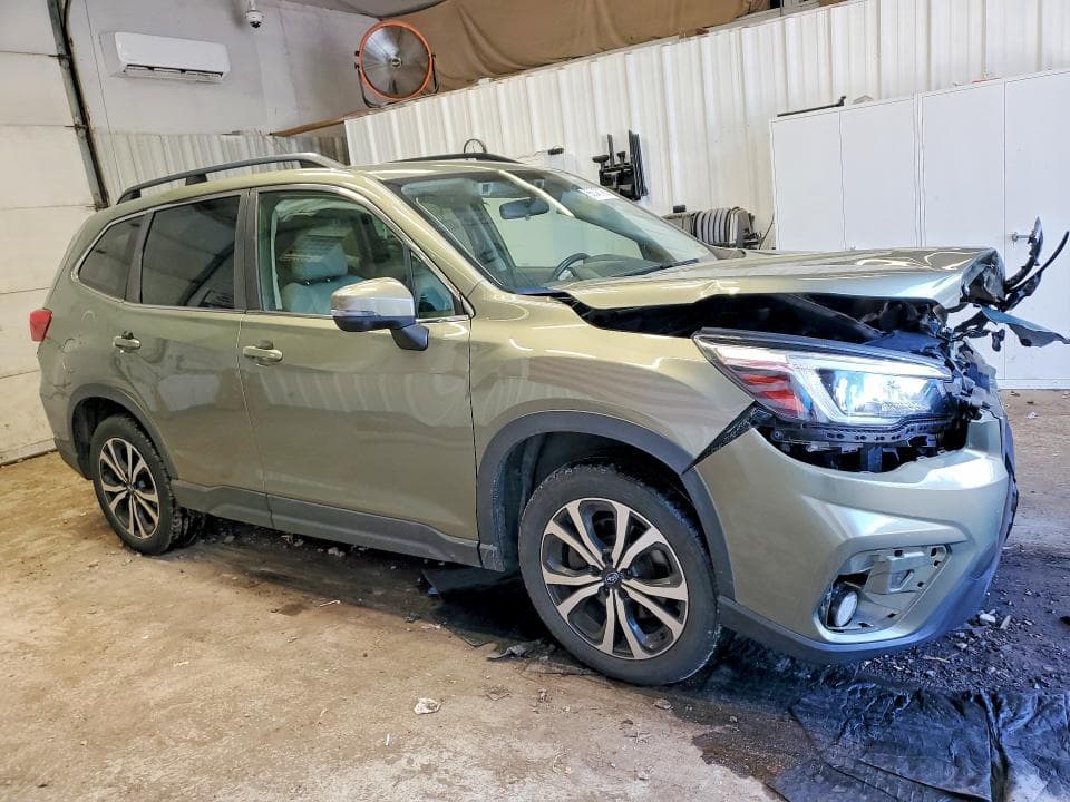 2019 SUBARU FORESTER LIMITED 4