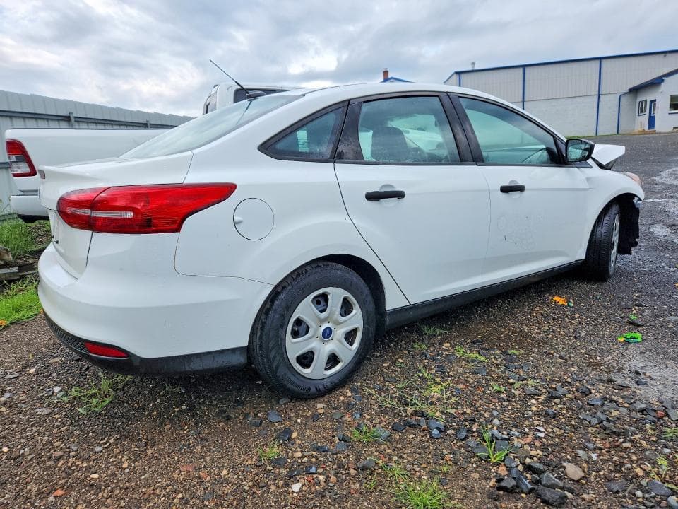 2017 FORD FOCUS S 3