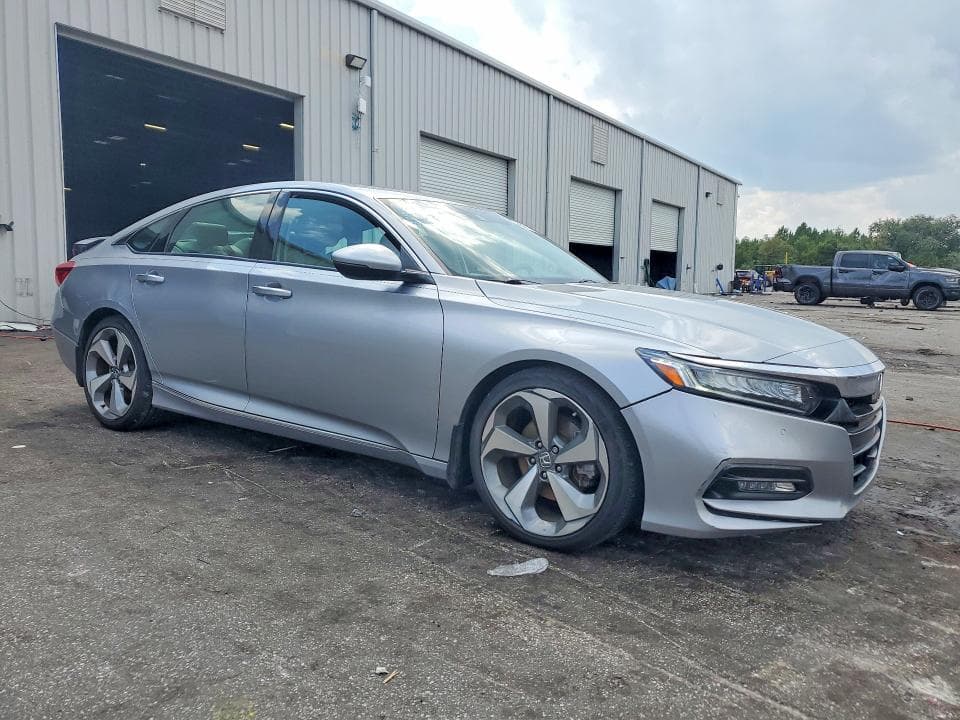 2018 HONDA ACCORD TOURING 4