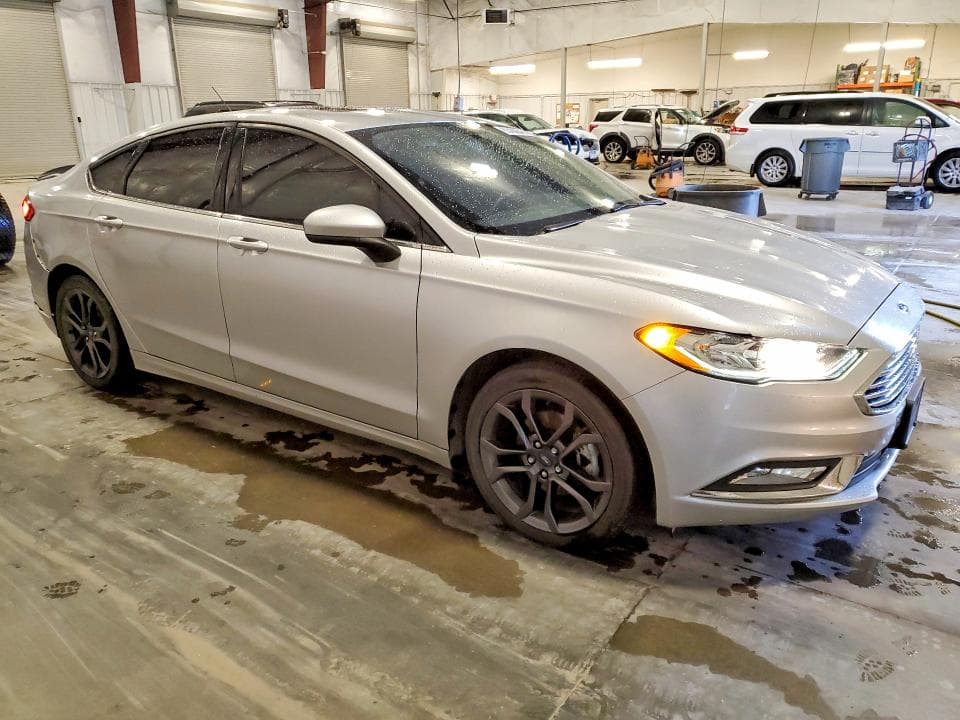 2018 FORD FUSION SE 4