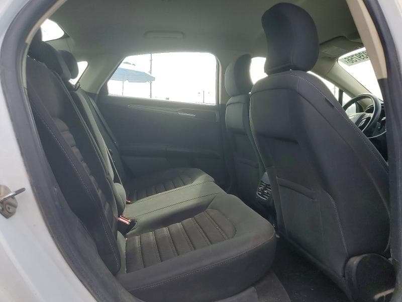 2019 FORD FUSION SE 10