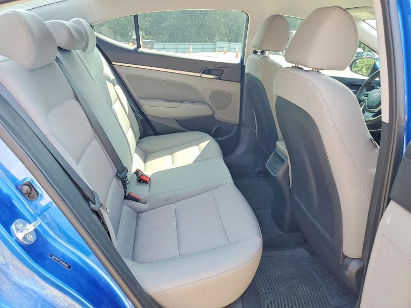 2018 HYUNDAI ELANTRA SEL 10