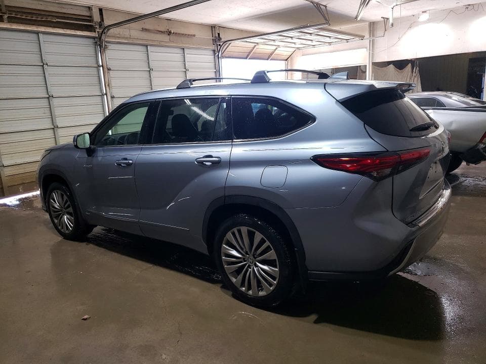 2021 TOYOTA HIGHLANDER HYBRID PLATINUM 2