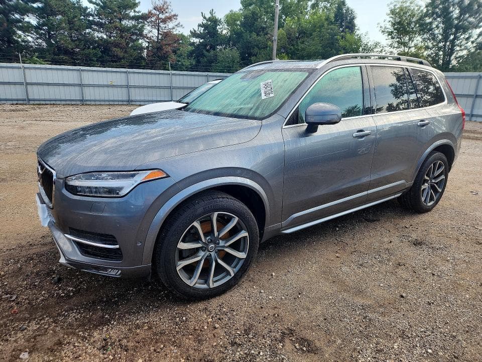 2017 VOLVO XC90 T6