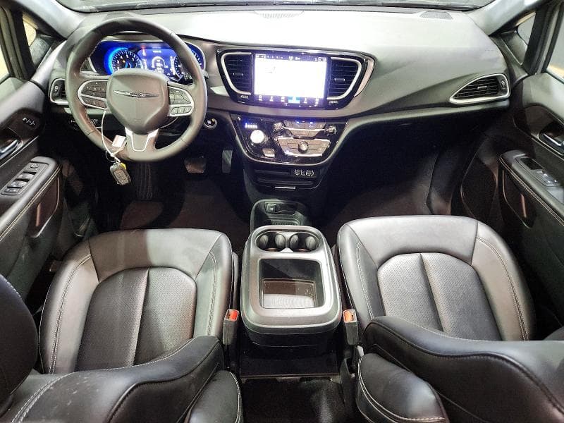 2025 CHRYSLER PACIFICA SELECT 8