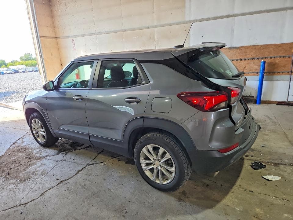 2022 CHEVROLET TRAILBLAZER LS 2