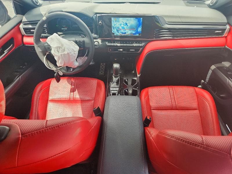 2025 TOYOTA CAMRY XSE 8