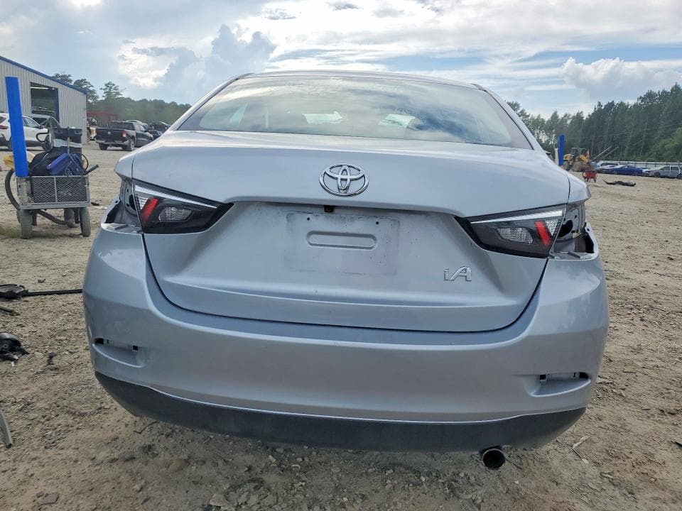 2017 TOYOTA YARIS IA BASE 6
