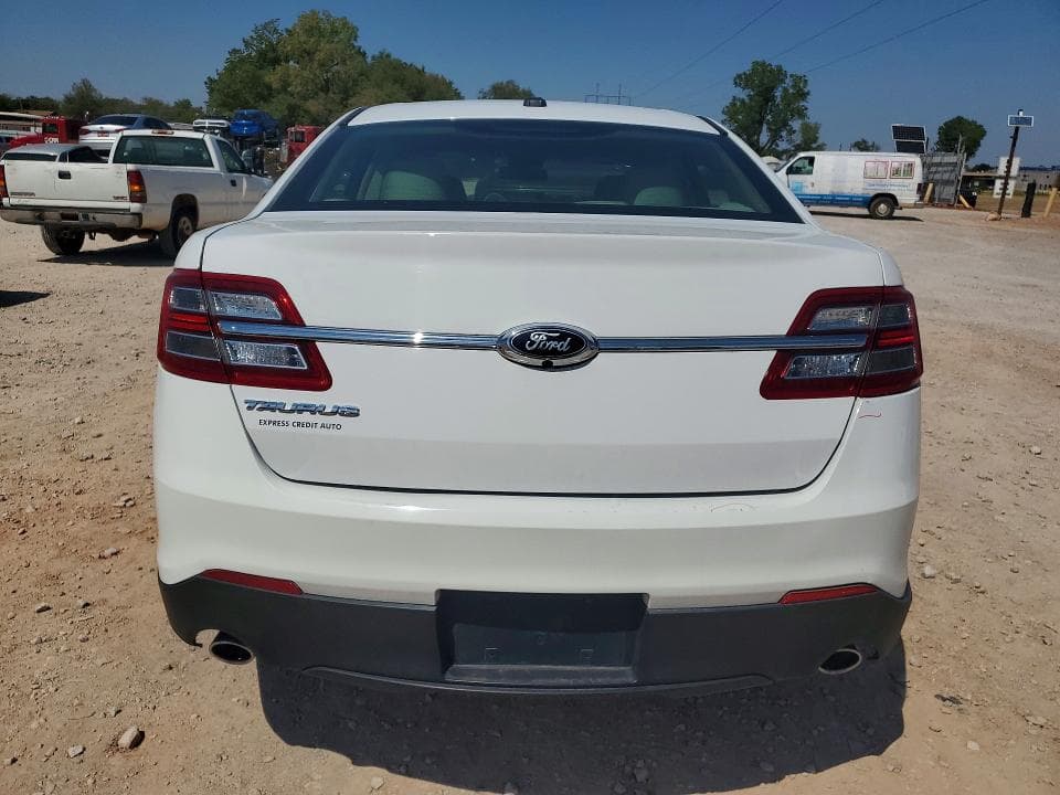 2017 FORD TAURUS SE 6