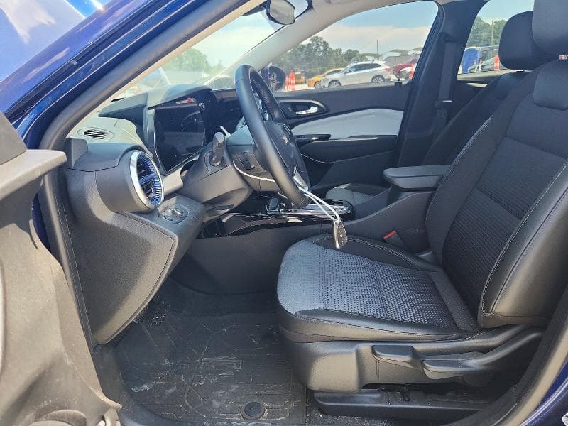 2024 CHEVROLET TRAX 1LT 7