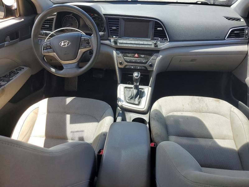 2017 HYUNDAI ELANTRA SE 8