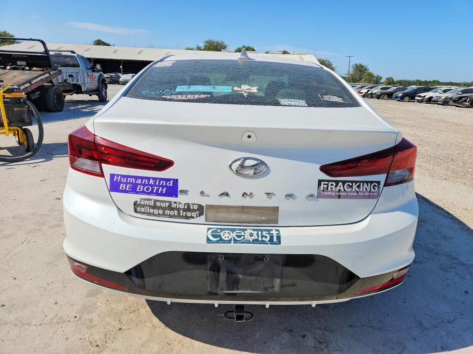 2020 HYUNDAI ELANTRA SEL 6