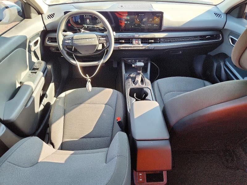 2025 KIA K4 LX 8