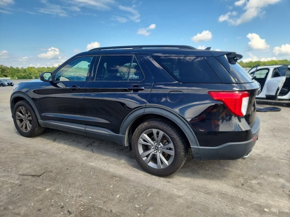 2021 FORD EXPLORER XLT 2