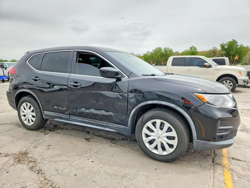 2018 NISSAN ROGUE S 4