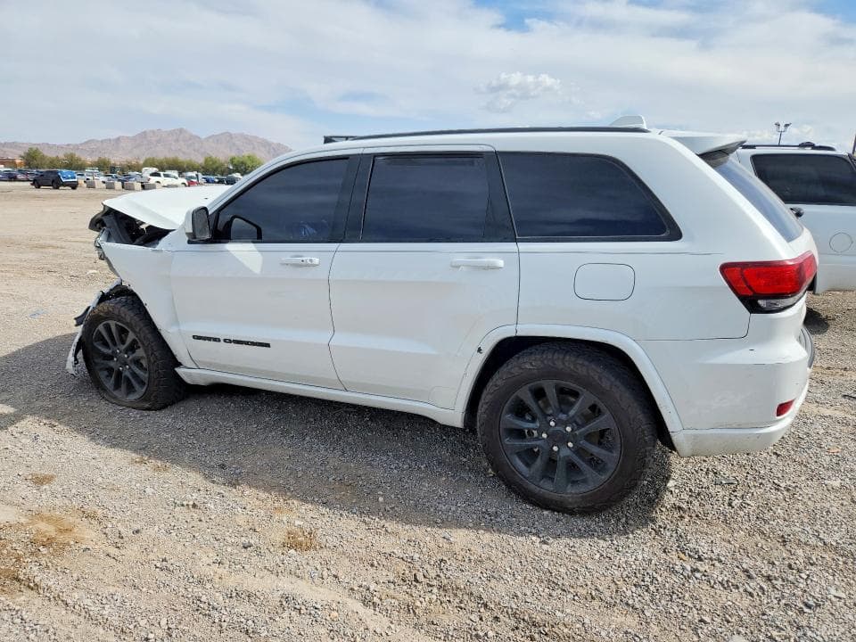 2017 JEEP GRAND CHEROKEE LAREDO 2