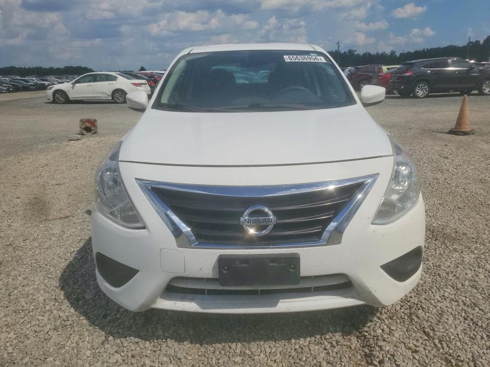 2017 NISSAN VERSA 1.6 SV 5