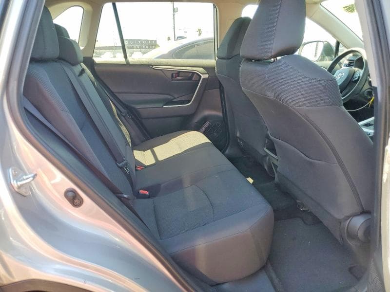 2021 TOYOTA RAV4 LE 11