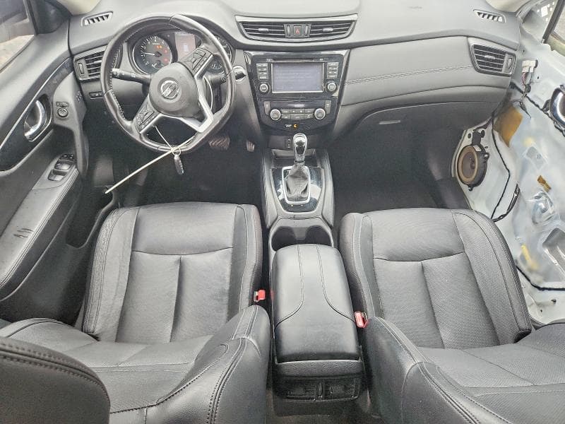 2017 NISSAN ROGUE SL 8