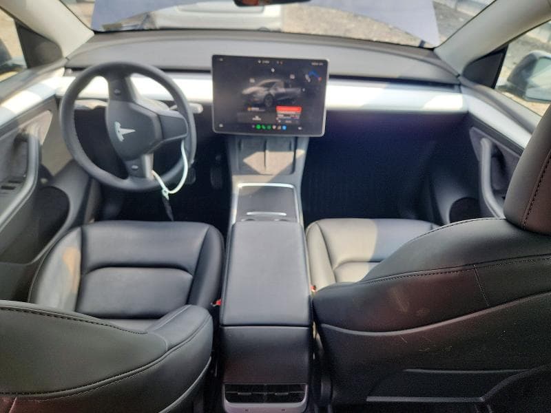 2023 TESLA MODEL Y 8