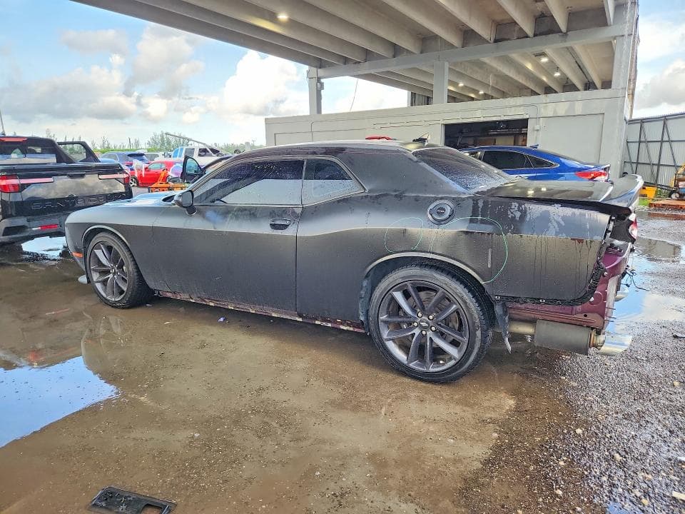 2021 DODGE CHALLENGER SXT 2