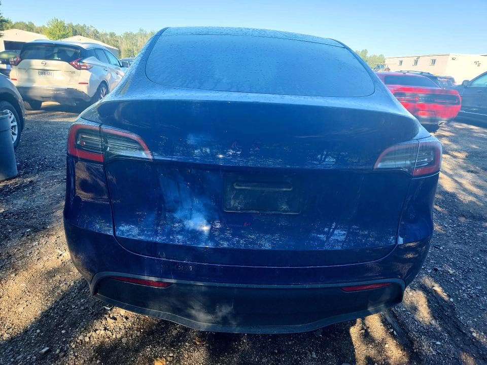 2021 TESLA MODEL Y 6