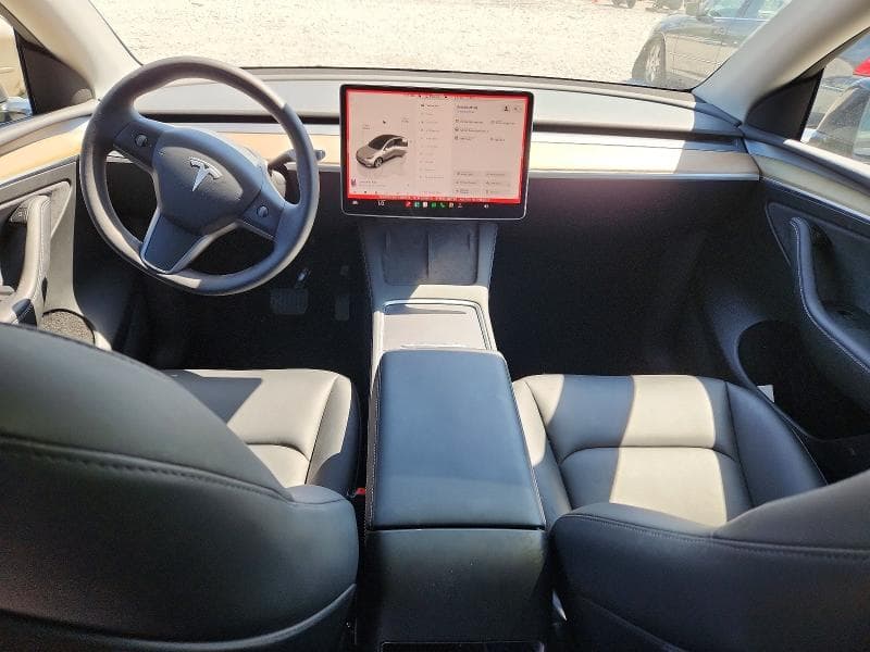 2023 TESLA MODEL Y 8