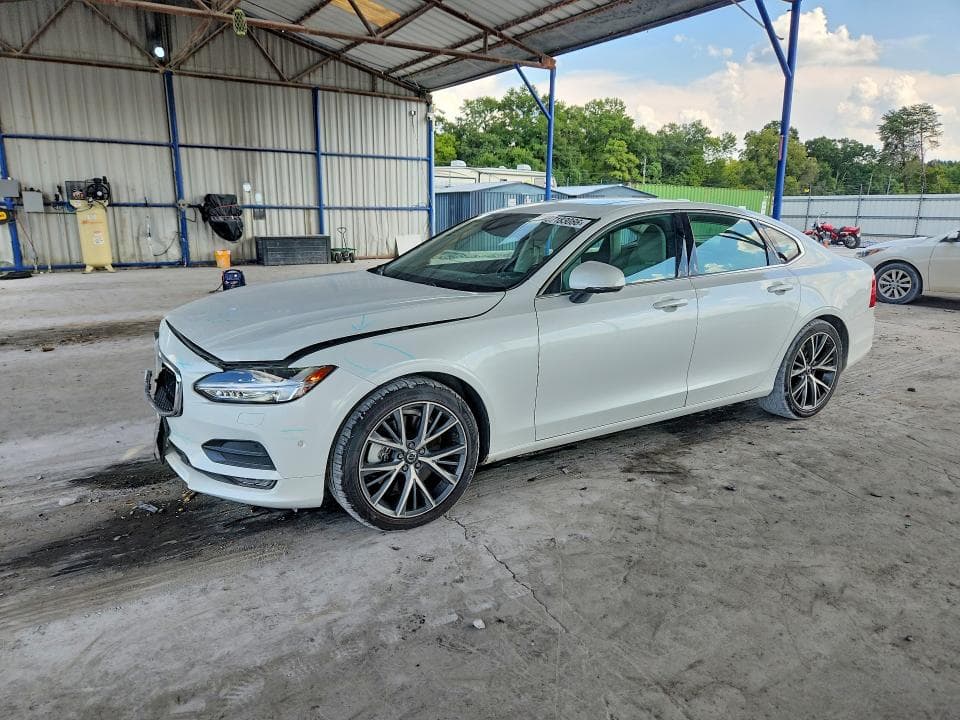 2017 VOLVO S90 T6 MOMENTUM - 1