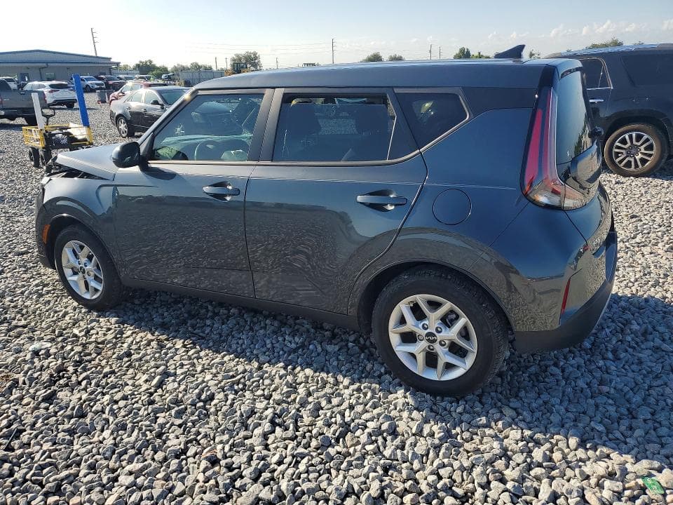 2023 KIA SOUL LX 2