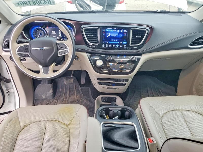 2017 CHRYSLER PACIFICA LIMITED 8