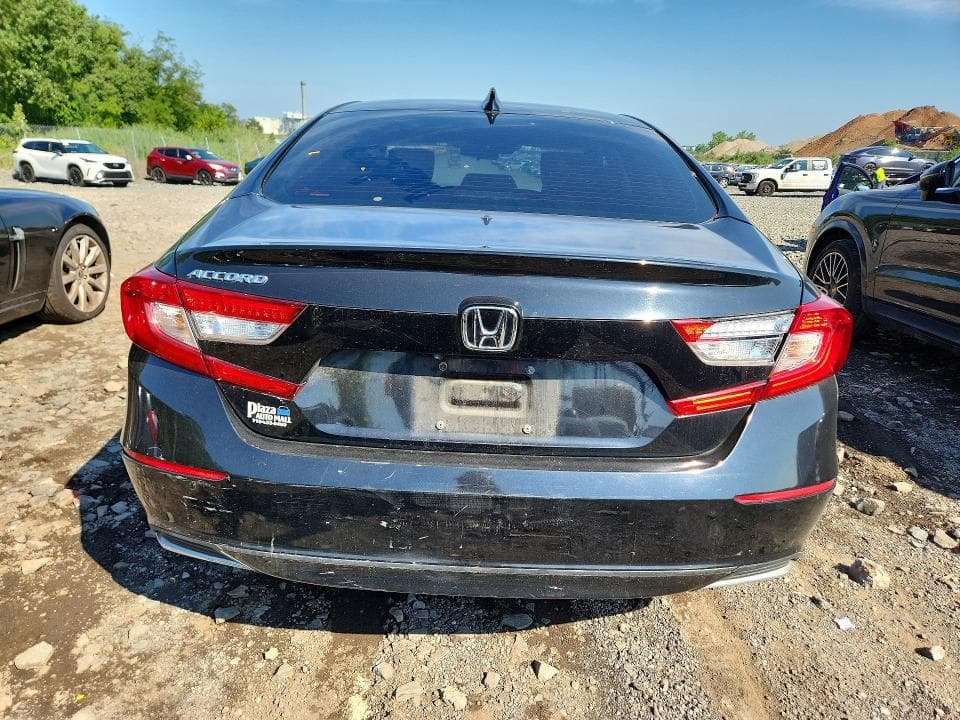 2018 HONDA ACCORD EX 6